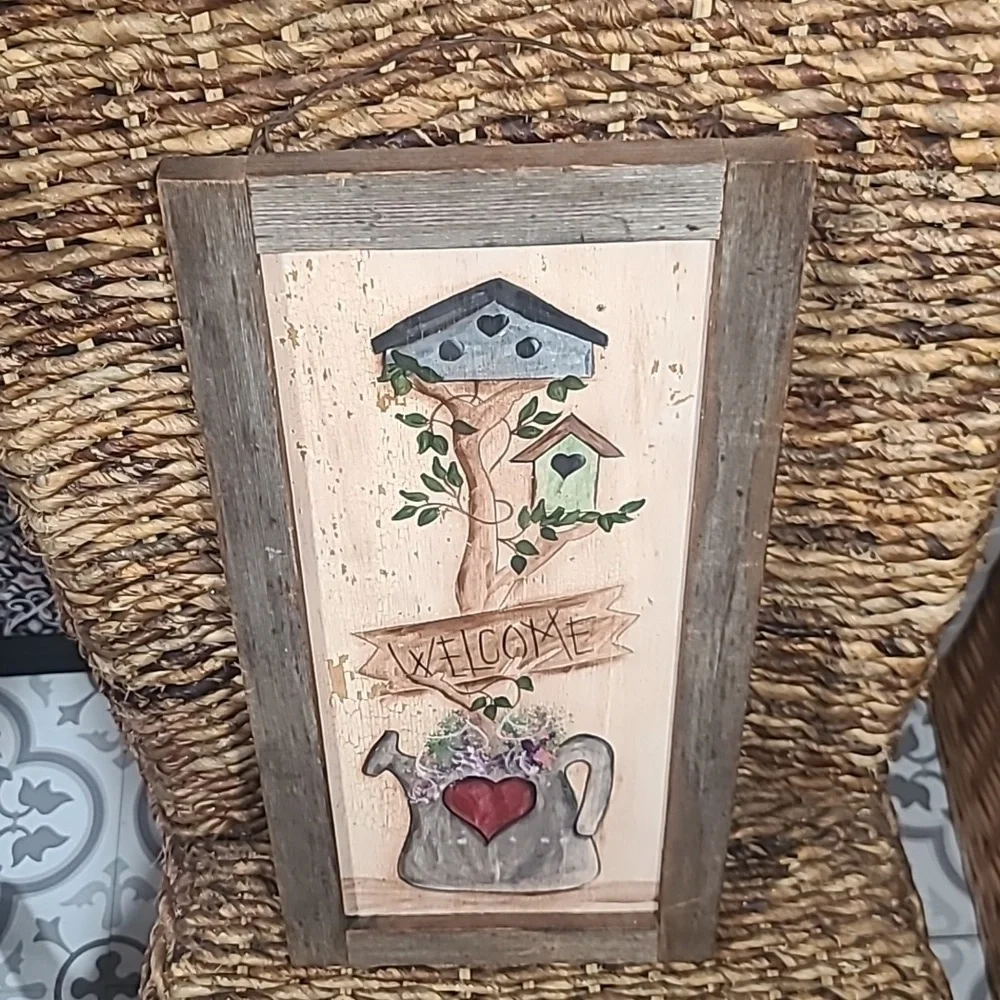 Adorable wooden Welcome sign